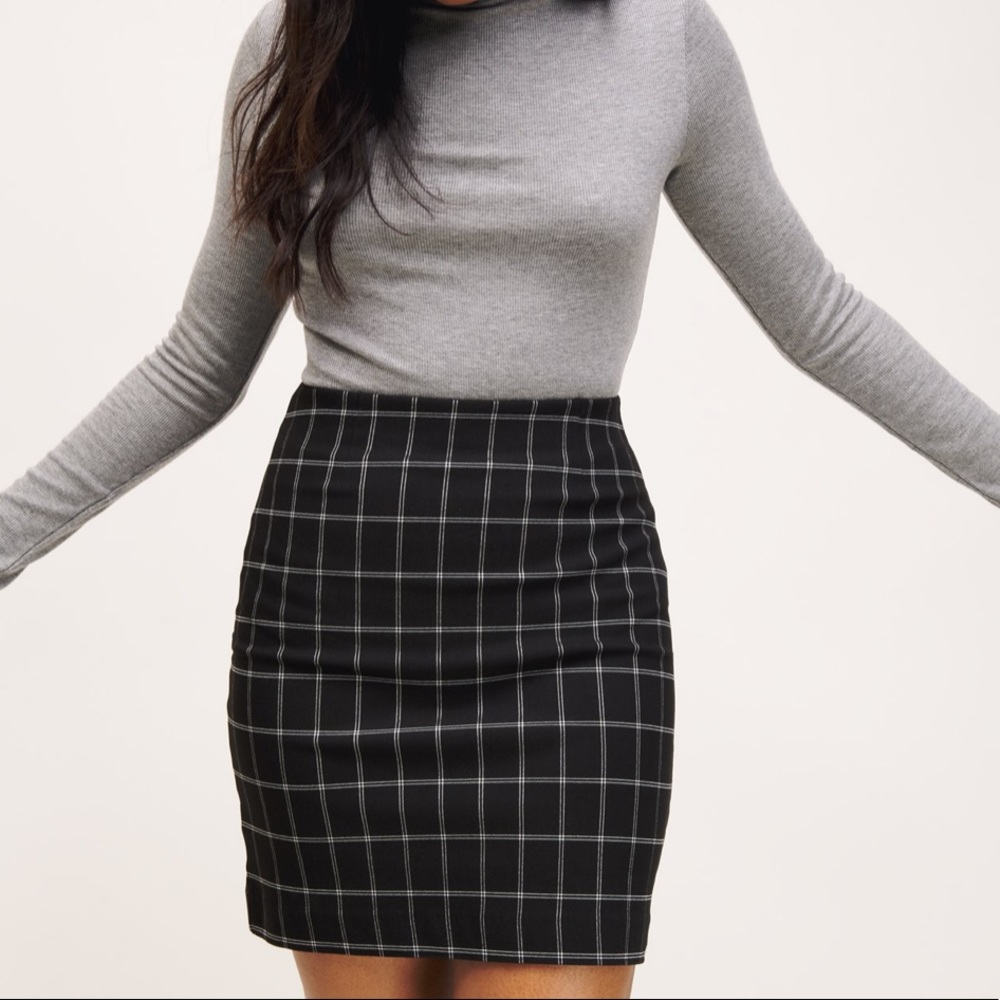 DYNAMITE ELLE PLAID MINI SKIRT